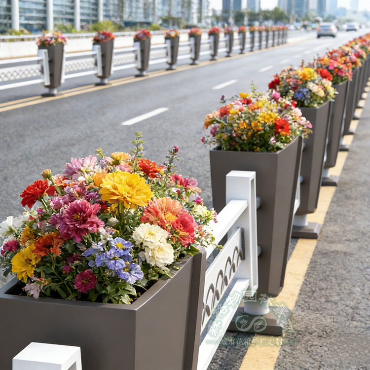 四海升平城市交通护栏花箱