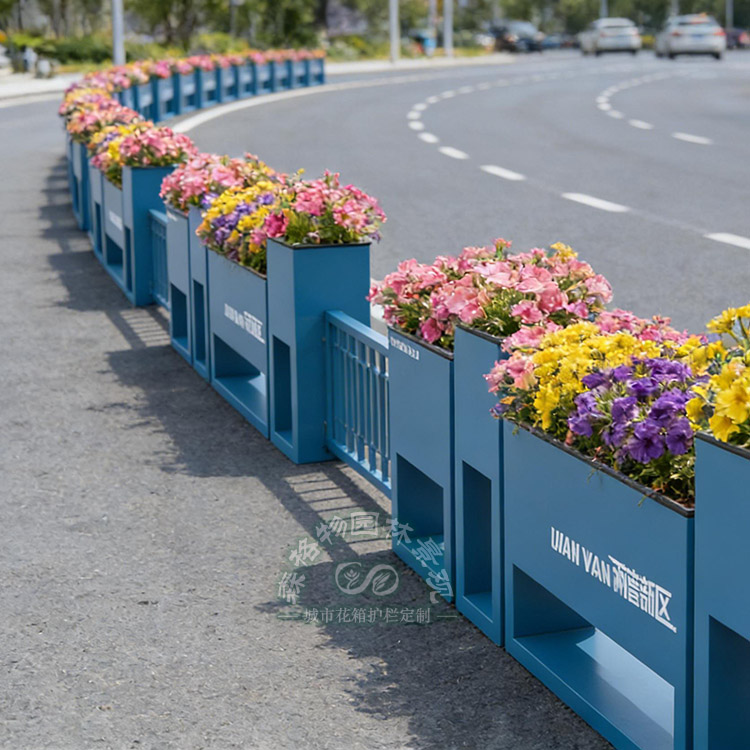 道路中央机非隔离花箱护栏