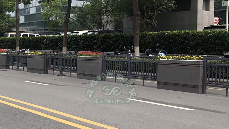 沈阳PVC道路花箱组合 不锈钢护栏