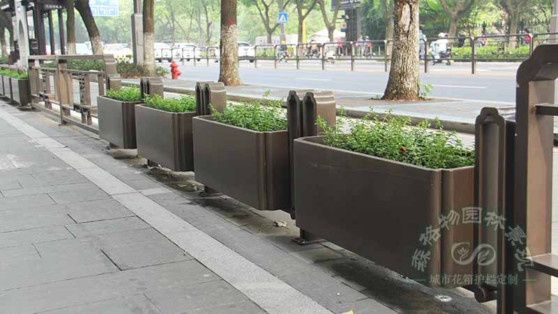 宜宾市政道路不锈钢护栏花箱